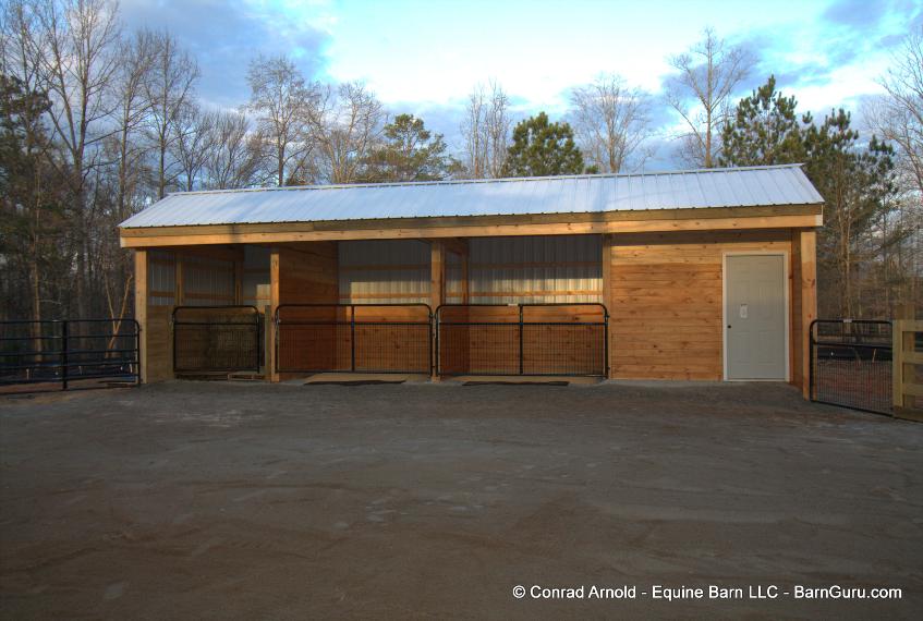 Two Stall Horse Barn Run In With Tack And Hay